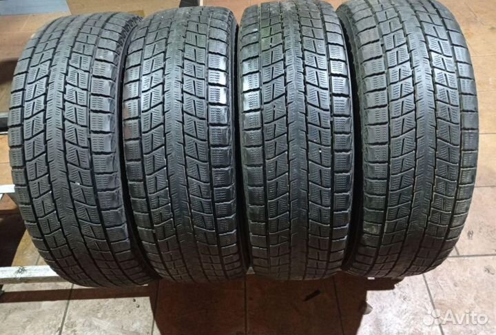 Dunlop Winter Maxx SJ8 235/60 R18 99W