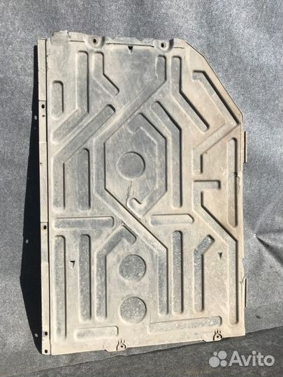 Защита двигателя Mercedes-Benz A160 W168 166.960