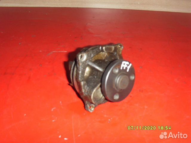 Насос водяной (помпа) 1207156 Ford Focus 1 (DFW)