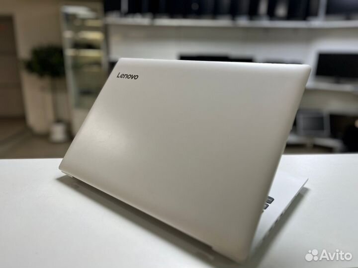 Ноутбук Lenovo 4 ядра SSD
