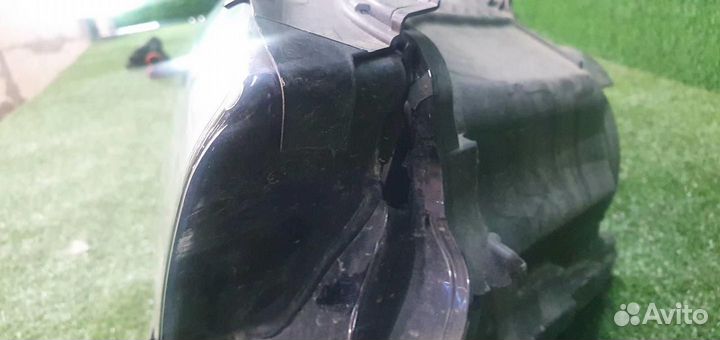Фара правая Mercedes-Benz E-Class