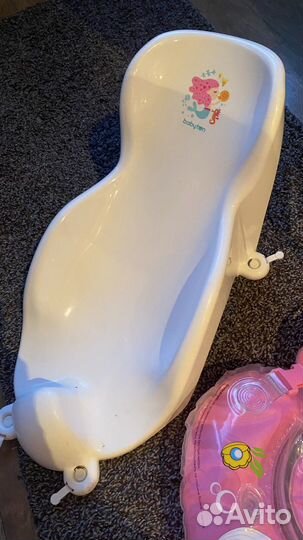 Круг для купания, горка