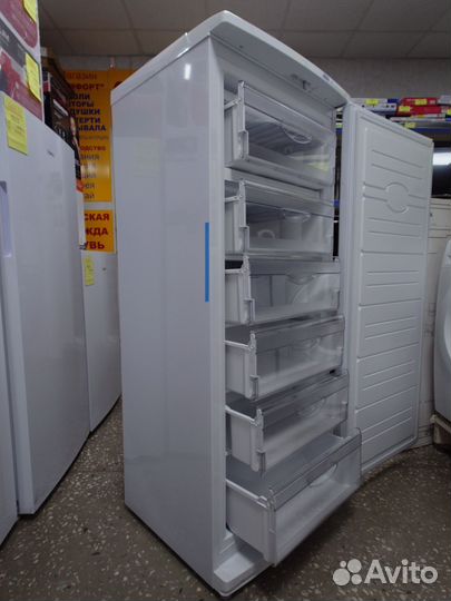 Морозильник новый
