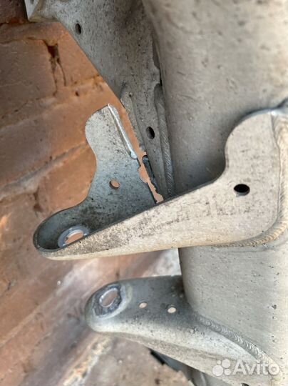 Задний подрамник BMW M5 F10