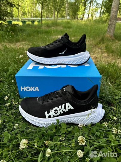 Беговые кроссовки hoka