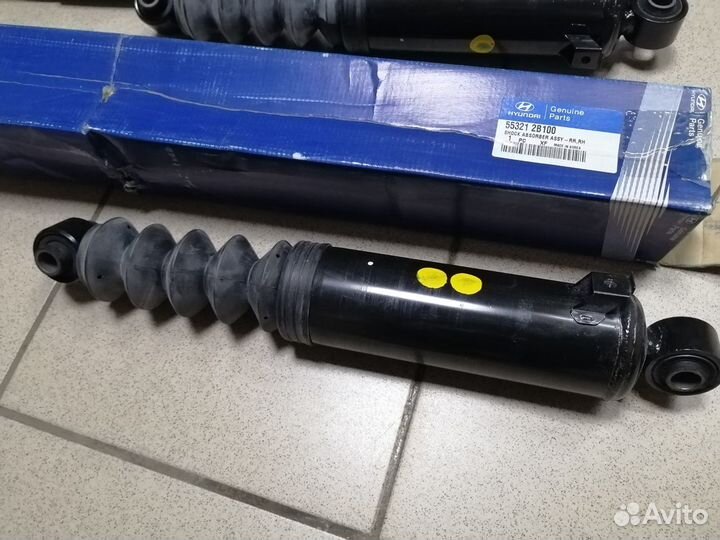 Задние амортизаторы Санта Фе. Новые. Оригинал