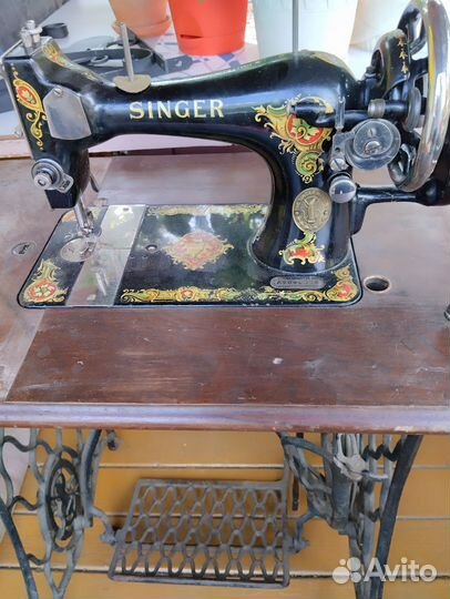 Швейная машина Singer