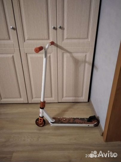 Трюковой самокат