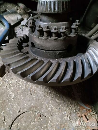 Шестерня главной передачи заднего моста scania