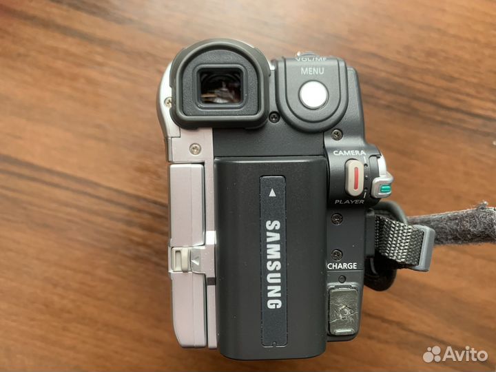 Видеокамера Samsung VP-D352i