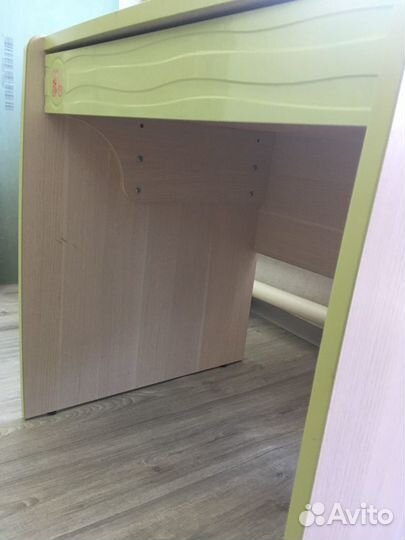 Письменный стол