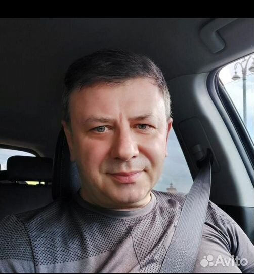 Риелтор по жилой и коммерческой недвижимости