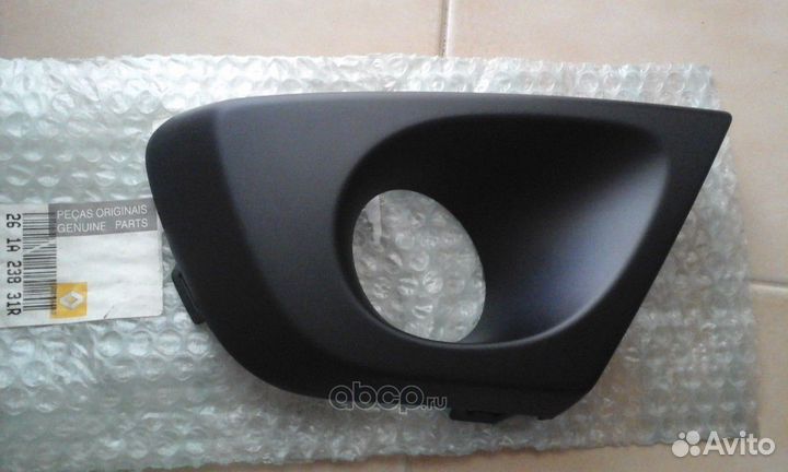 Накладка птф правая Рено Дастер 261a23831r