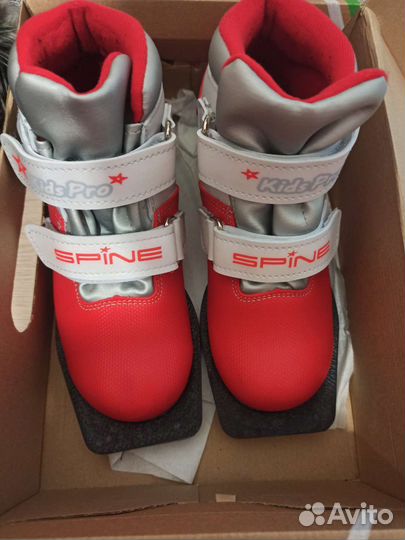 Лыжные ботинки размер 34
