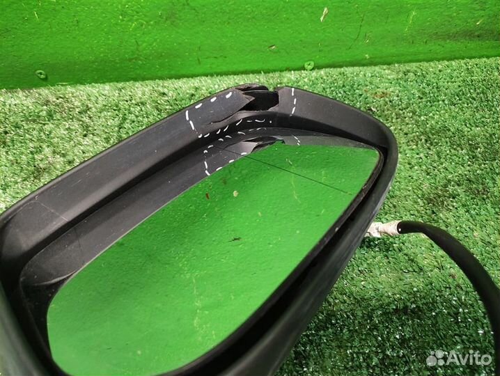 Зеркало правое Toyota Auris E150 2009