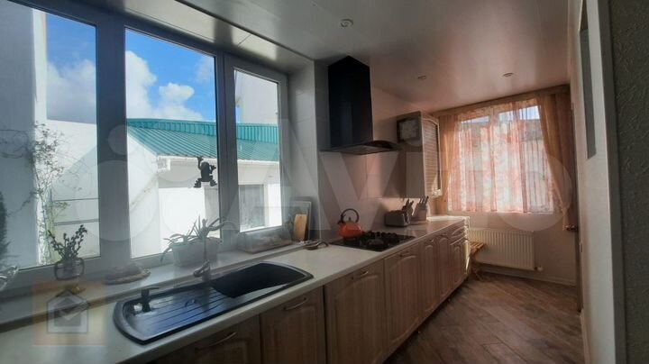 Дом 98 м² на участке 2,2 сот.