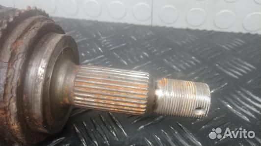 Привод передний правый mitsubishi pajero 4 (ZDN09N101)