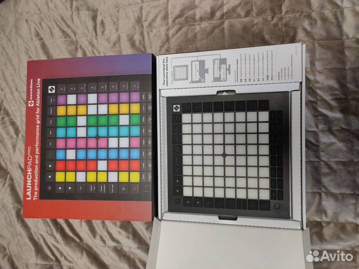 Миди контроллер Novation Launchpad Pro MK3