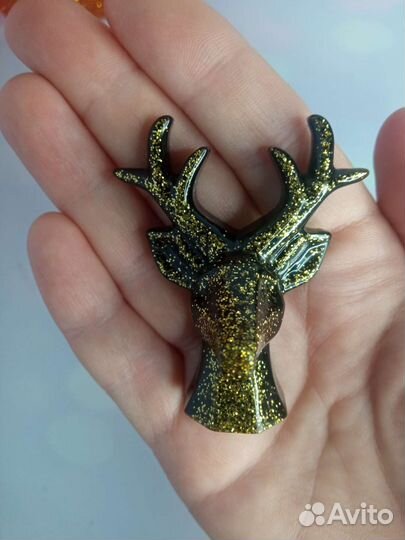 Олень из эпоксидной смолы