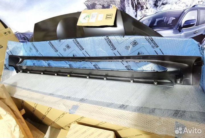 Накладка порога Toyota Land Cruiser 200