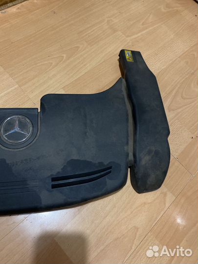 Крышка мотора 276 mercedes CLS