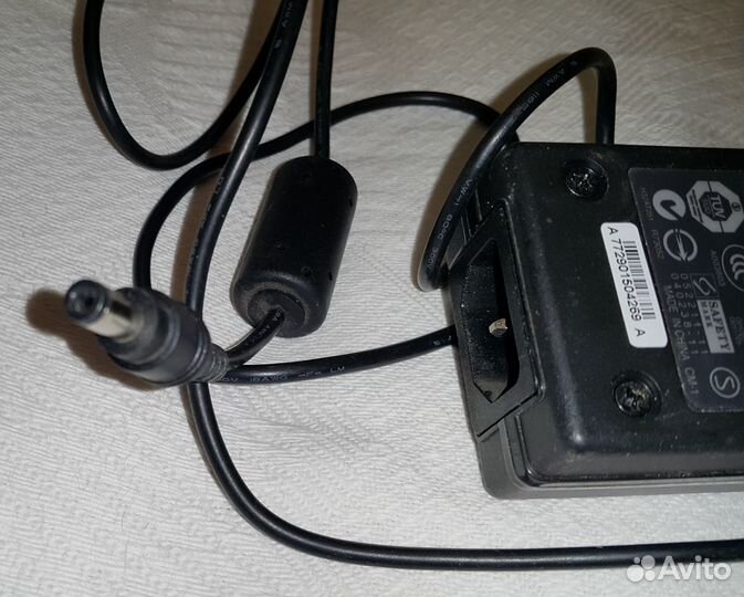 Блок питания 12 В для ноутбука или монитора