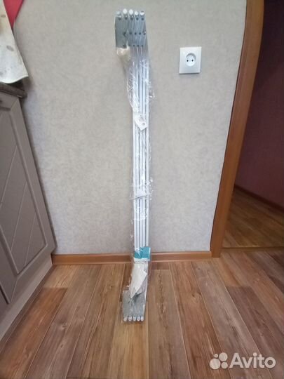 Сушилка для белья настенная, раздвижная