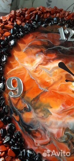 Часы Красная яшма. Резинарт