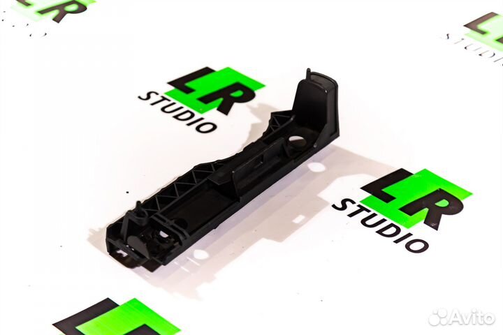 Кронштейн правой фары Discovery 4 дорест