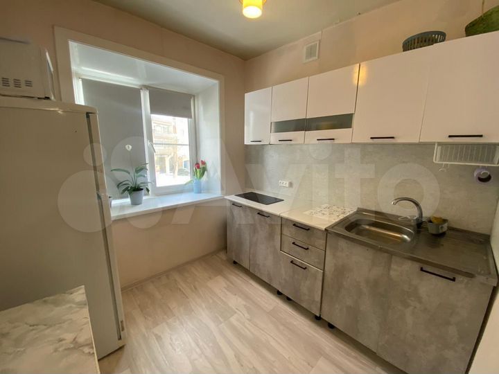 2-к. квартира, 42,7 м², 2/5 эт.