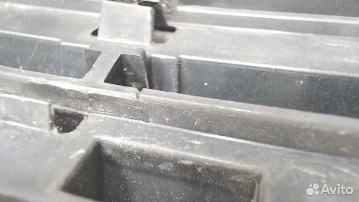 Решетка радиатора Volkswagen Scirocco 2008, 2009