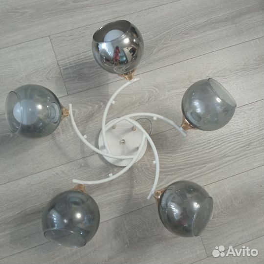 Люстра потолочная новая