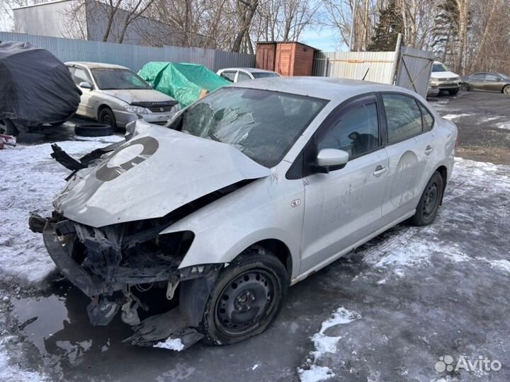 Volkswagen Polo 2011 год в разбор