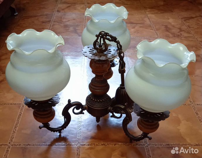 Люстра потолочная, светильник