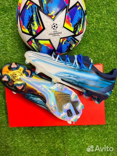 Футбольные бутсы