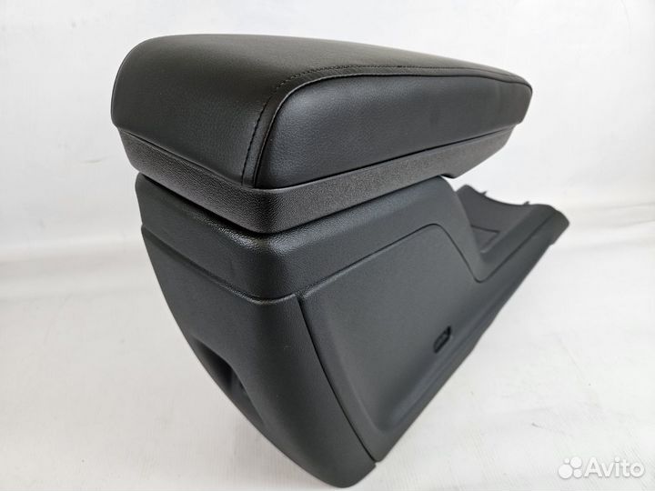 Подлокотник LADA Vesta увеличенный