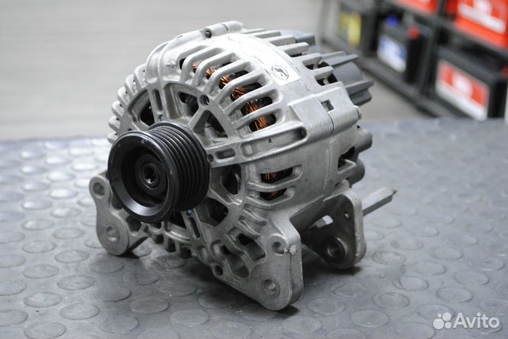 Генератор VW Golf 6, Skoda Octavia 1.4 TSi б/у