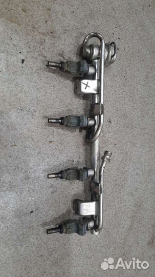 Топливная рампа Audi VW Skoda 1.8turbo