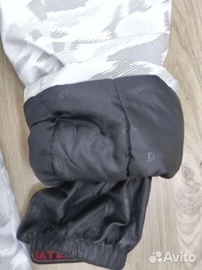 Горнолыжный комбинезон женский