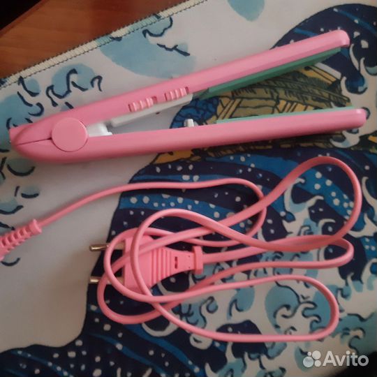 Выпрямитель для волос плойка