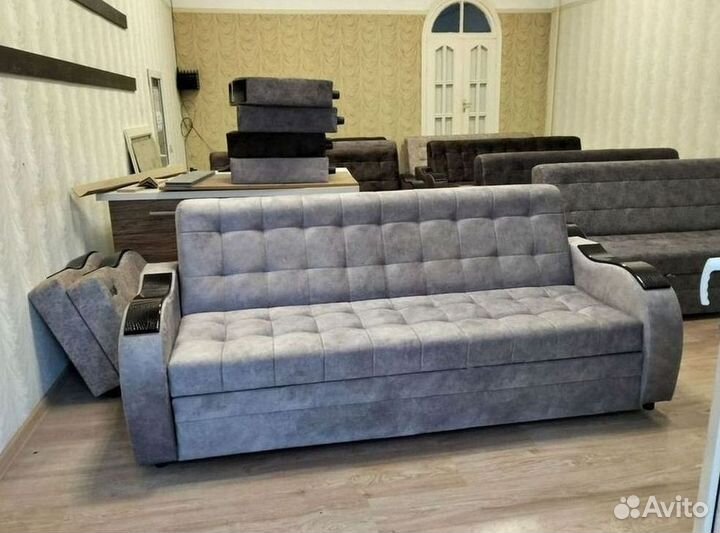 Прямой диван в наличии не б/у