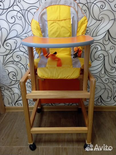 Стульчик для кормления