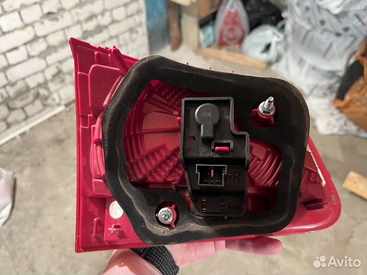 Фонарь задний Фольгсваген Туарег NF