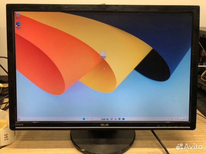 Монитор 25,5 дюймов DVI, hdmi, VGA