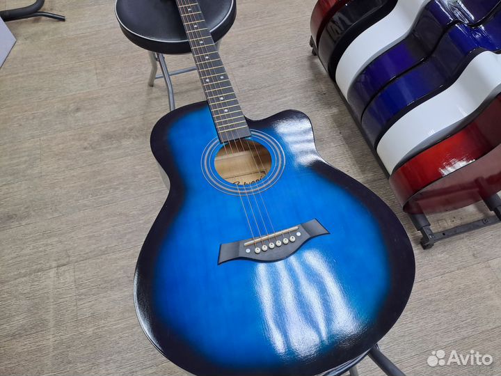 Гитара акустическая синяя с металлическими струн