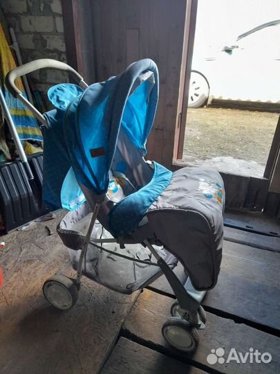 Прогулочная коляска