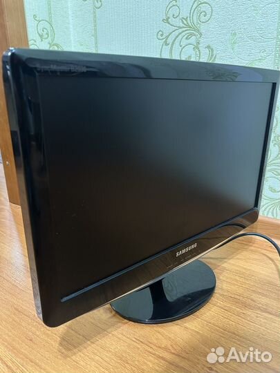 Монитор Samsung 20 дюймов