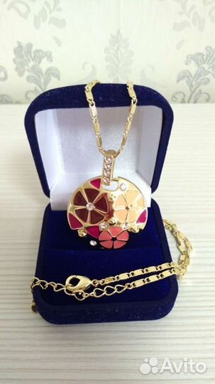 Набор бижутерии. Колье +серьги