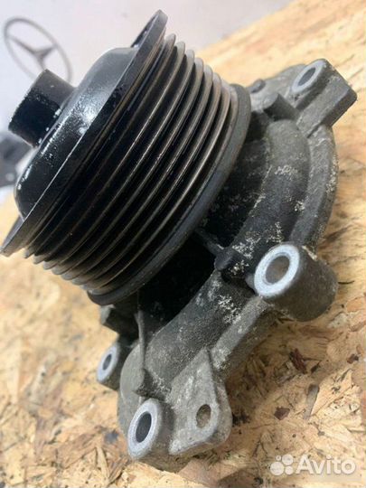 Помпа Mercedes-Benz M-Класс W164 OM642