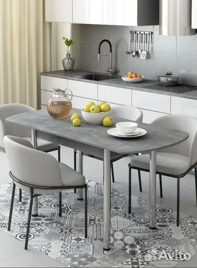 Обеденный стол 